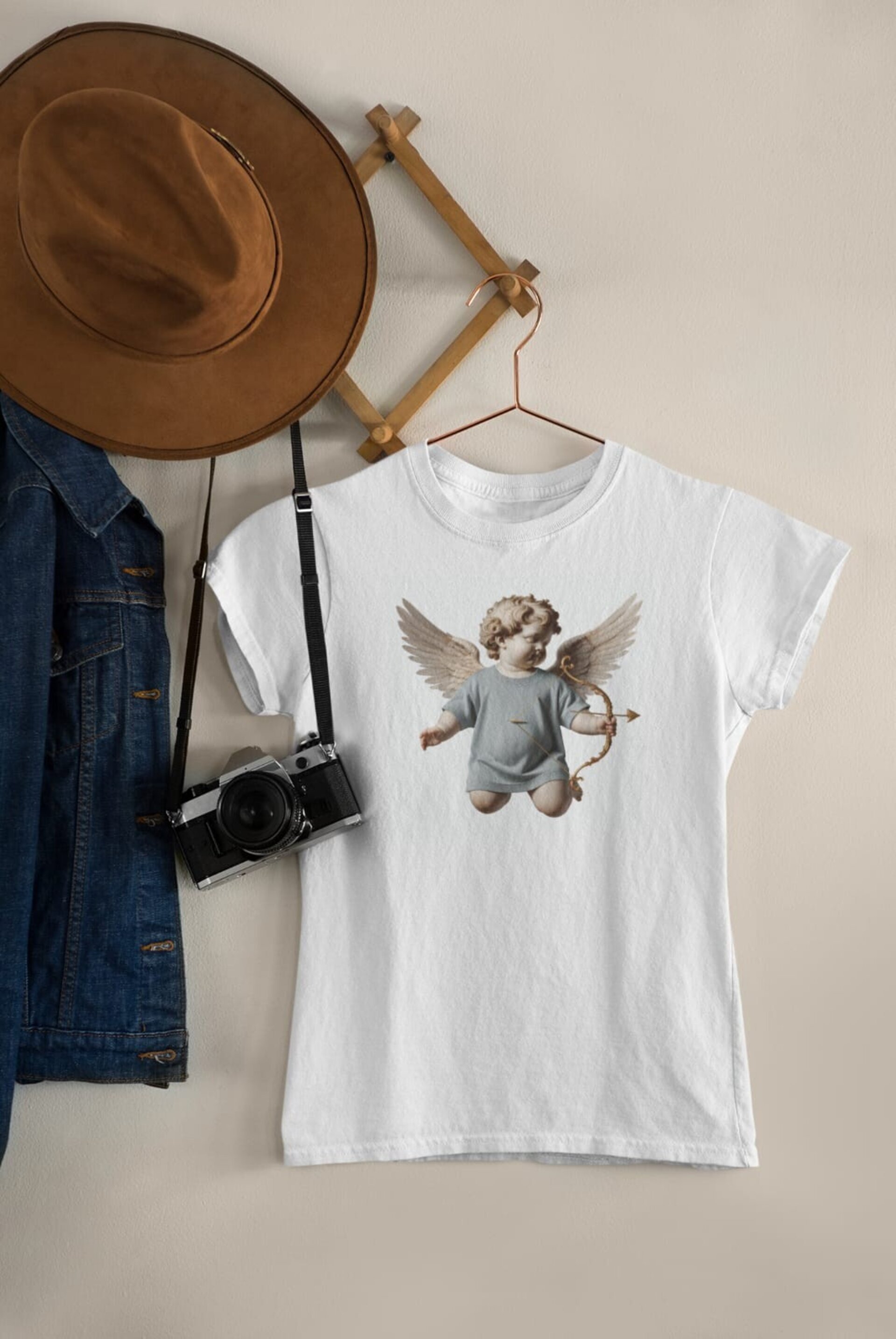 Camiseta con Cupido clásico con camiseta moderna - 2